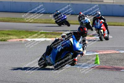 media/Jan-21-2023-Fastrack Riders (Sat) [[fcf3f88a30]]/Level 2/Session 5 Turn 13/